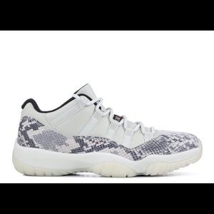 Air Jordan 11 Retro Low Snakeskin Light Bone